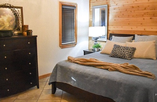 Forestburg House | Summers’ Place Saint Jo Home with a View