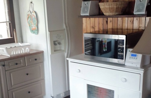 Wasaga Beach Cottage | Summersands Riverfront Cottage. Located on the Nottawasaga River Wasaga Beach ON