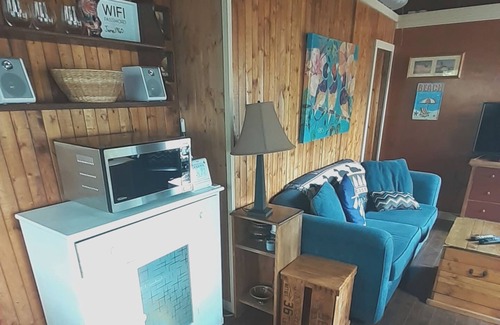 Wasaga Beach Cottage | Summersands Riverfront Cottage. Located on the Nottawasaga River Wasaga Beach ON