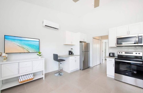 West Bay Condo | Summertime Suites #50 - One Bedroom & Pool