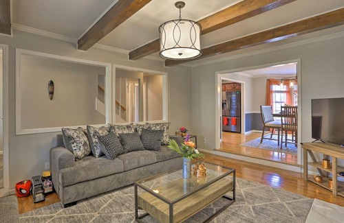 Summerville House | Summerville Home on 5 Acres Pool, Hot Tub and Deck!