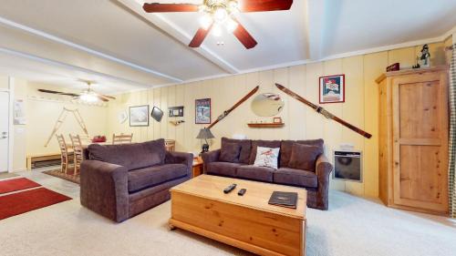 Mammoth Lakes Apartment | Summit 3 Apartment