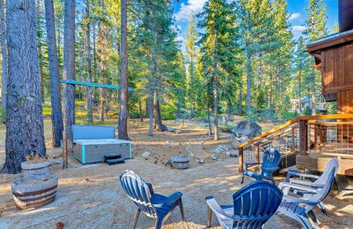 Pla-Vada Woodlands House | Summit Chalet Hot Tub and Game Room Near Skiing