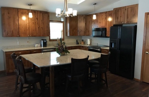 Summit Cove House | Summit Cove, 3 bedrooms, 2 baths, and 2 car garage Level 2 EV Charger BCA-46844