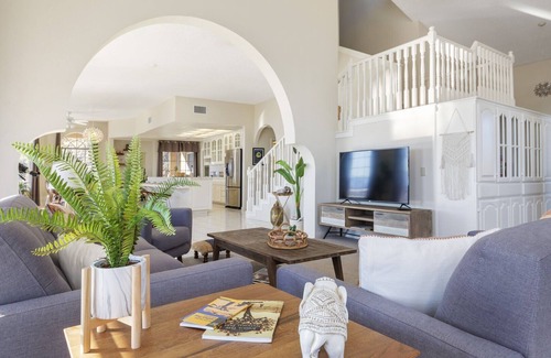 Yucca Valley House | Summit House Joshua Tree | Iconic Mountain Estate with Spa, Ping-Pong, Fire Pit