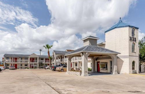 Astrodome Hotel | Summit Inn - Houston Medical Center - NRG Park