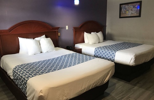 Astrodome Hotel | Summit Inn - Houston Medical Center