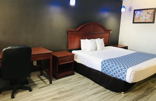 Astrodome Hotel | Summit Inn - Houston Medical Center