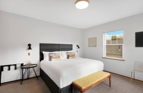 Mount Shasta House | Summit Lofts, View Mt Shasta, King Bed, #204