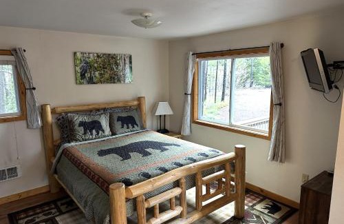 East Glacier Park Cabin | Summit Mountain Lodge and Steakhouse