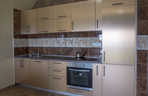 Zabljak Apartment | Summit One-Bedroom Apartment Retreat in Zabljak