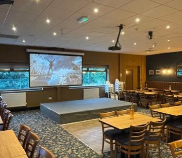 Moffat Ski Chalet | Summit Rest