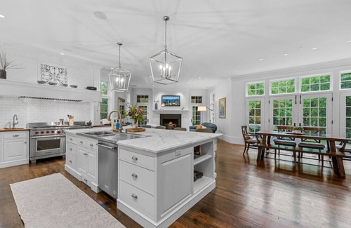 Plymouth House | Summit Road Estate - Top Luxury