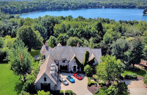 Plymouth House | Summit Road Estate - Top Luxury