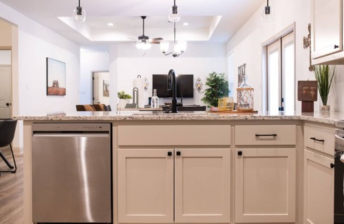 College Station House | Summit Sanctuary - 3 Bedroom Getaway