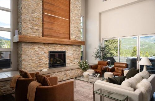 Bailey House | Summit Solace LUXE 360 Views Hot Tub Games