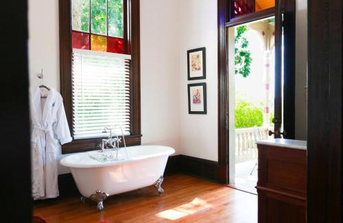 Winston - Salem Hotel | Summit Street Inns