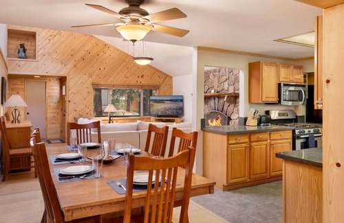 Summit Estates Cabin | Summit Watch- Spa - Summit Resort - Garage parking