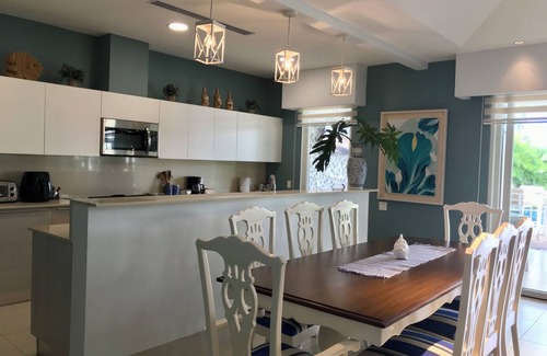 Rio Hato House | Sumptuous 4 bedroom townhome