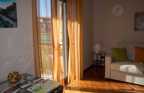 Pompei Apartment | Sun and Moon Holiday Home