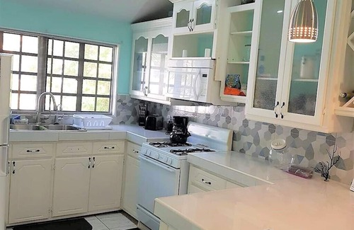 Babbs House | Sun and Moon Shine