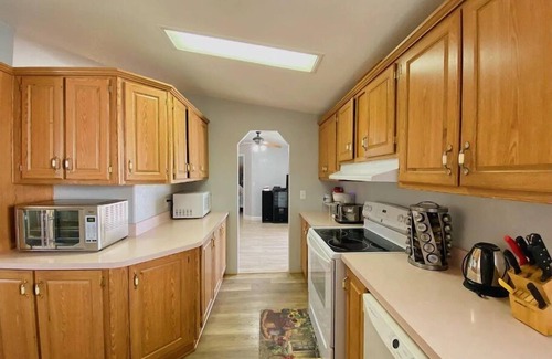 Pahrump House | Sun Angel House #1 Monthly 40% Off