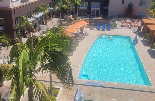 Laguna Hills Apartment | Sun, Beach, Southern California Living.