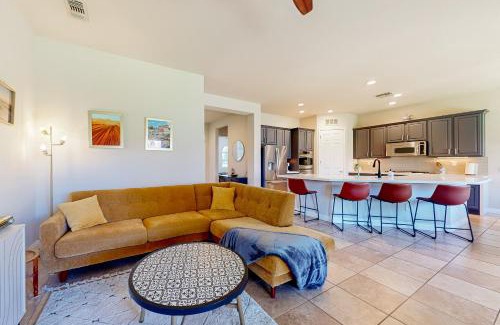 Indio House | Sun City Escape
