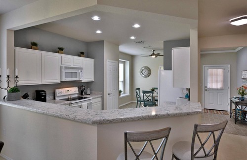 Sun City House | SUN CITY GEORGETOWN, TX RESORT - STUNNING CONTEMPORARY!