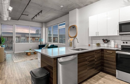 St. Petersburg - Clearwater Apartment | Sun & Culture | St. Pete 2BR Next to the Action