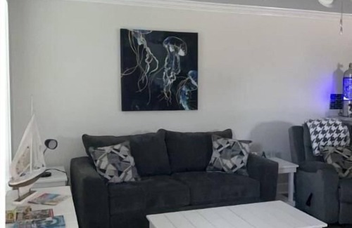 Upper Grand Lagoon House | Sun Diver is charming, close to marinas, and water sports on East end of PCB, FL