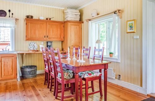 Flen Municipality House | Sun-drenched, Cosy Cabin in Peaceful Setting