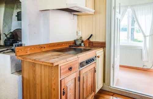 Flen Municipality House | Sun-drenched, Cosy Cabin in Peaceful Setting