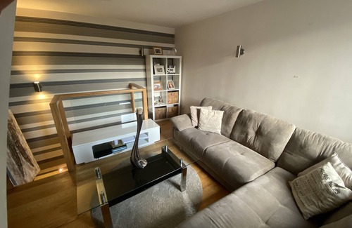 Munster Apartment | Sun-drenched Deck Quaint, Spacious 2bed 2bath