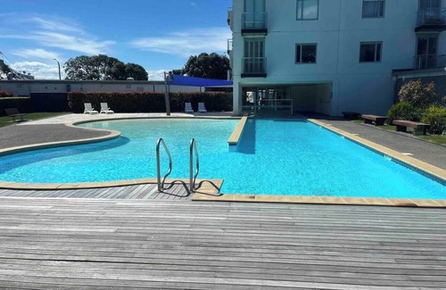 Napier Apartment | Sun-filled Ahuriri Apartment