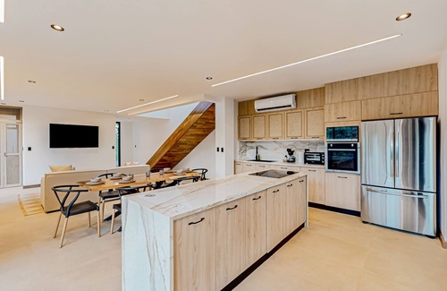 Cabo Velas House | Sun-filled getaway with private pool & large patio- 1 mile to Conchal Beach