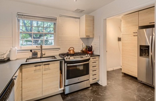 Cherry Creek House | Sun-filled House in the Heart of Cherry Creek