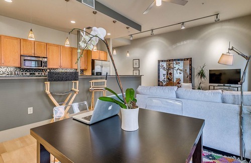 Midtown Apartment | Sun Filled Luxury Midtown Loft Perfect Location!