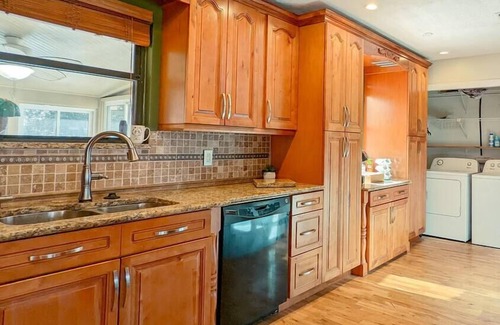 Arlington House | Sun & Fun 3BR Beach Home w/Pool + Tiki Bar