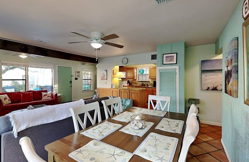 Fulton House | Sun Harbor Cottages