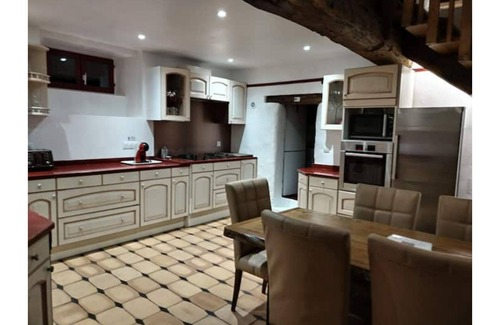 Doue House | Sun in Terre de Brie with spa