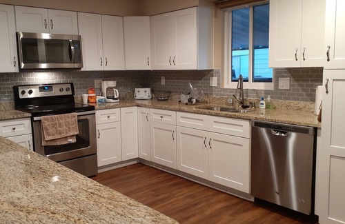 Chandler House | Sun Lakes 45 yrs and over in Chandler AZ. with free golf cart.
