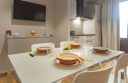 Historic Castle District Apartment | Sun & moon house