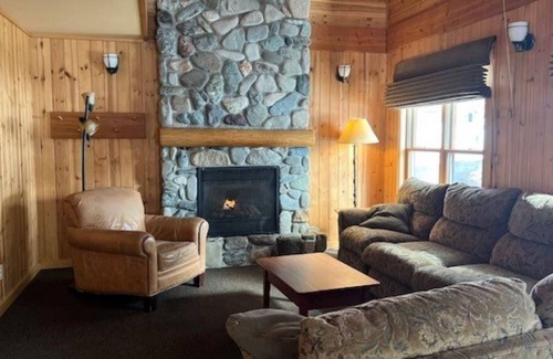 Winthrop Cottage | Sun Mountain Lodge - Grand Suite - Beautiful Grand Suite Cabin #605