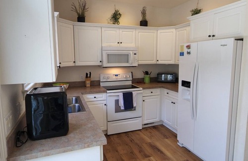 Bermuda Bay House | Sun N Sand 3 Bedroom Home at Devonshire Place