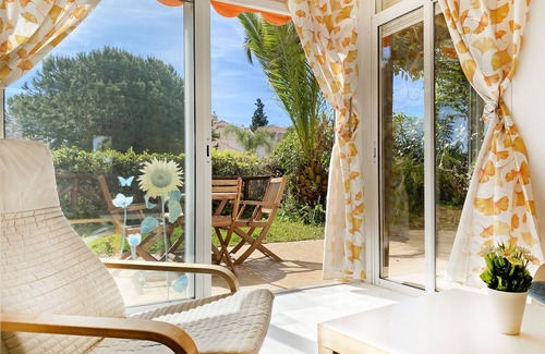 Islantilla Apartment | SUN, NATURE AND BEACH. Cozy, bright, large garden with views of pine forests