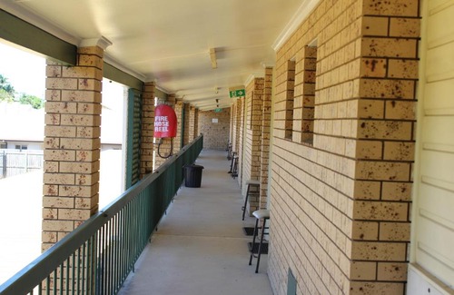West Mackay Hotel | Sun Plaza Motel - Mackay