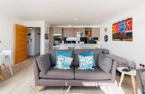 Lake Apartment | Sun Rise