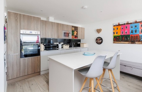 Lake Apartment | Sun Rise