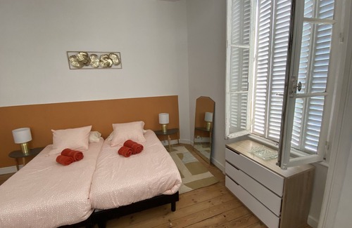 Bazoges-en-Pareds Bed & Breakfast | Sun Room
